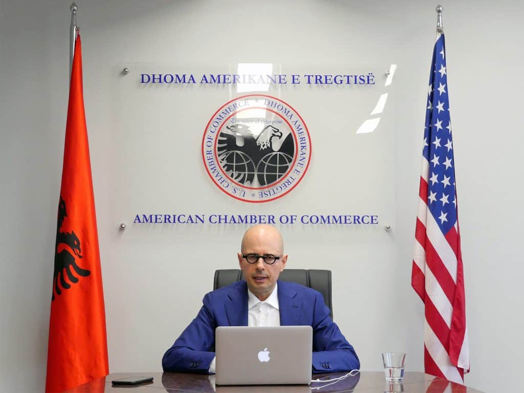 Ambasadorja e SHBA, Yuri Kim Diskuton me Dhomën Amerikane Sfidat e Bizneseve nga COVID-19 / U.S. Ambassador Yuri Kim Talks with AmCham Representatives on COVID-19 Challenges