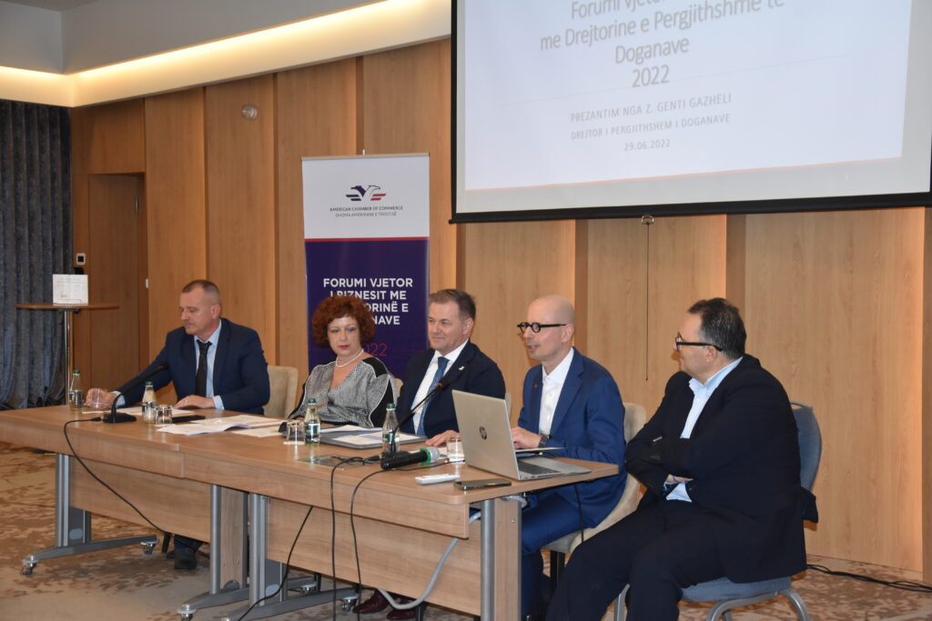 AmCham discusses businesses' issues with customs